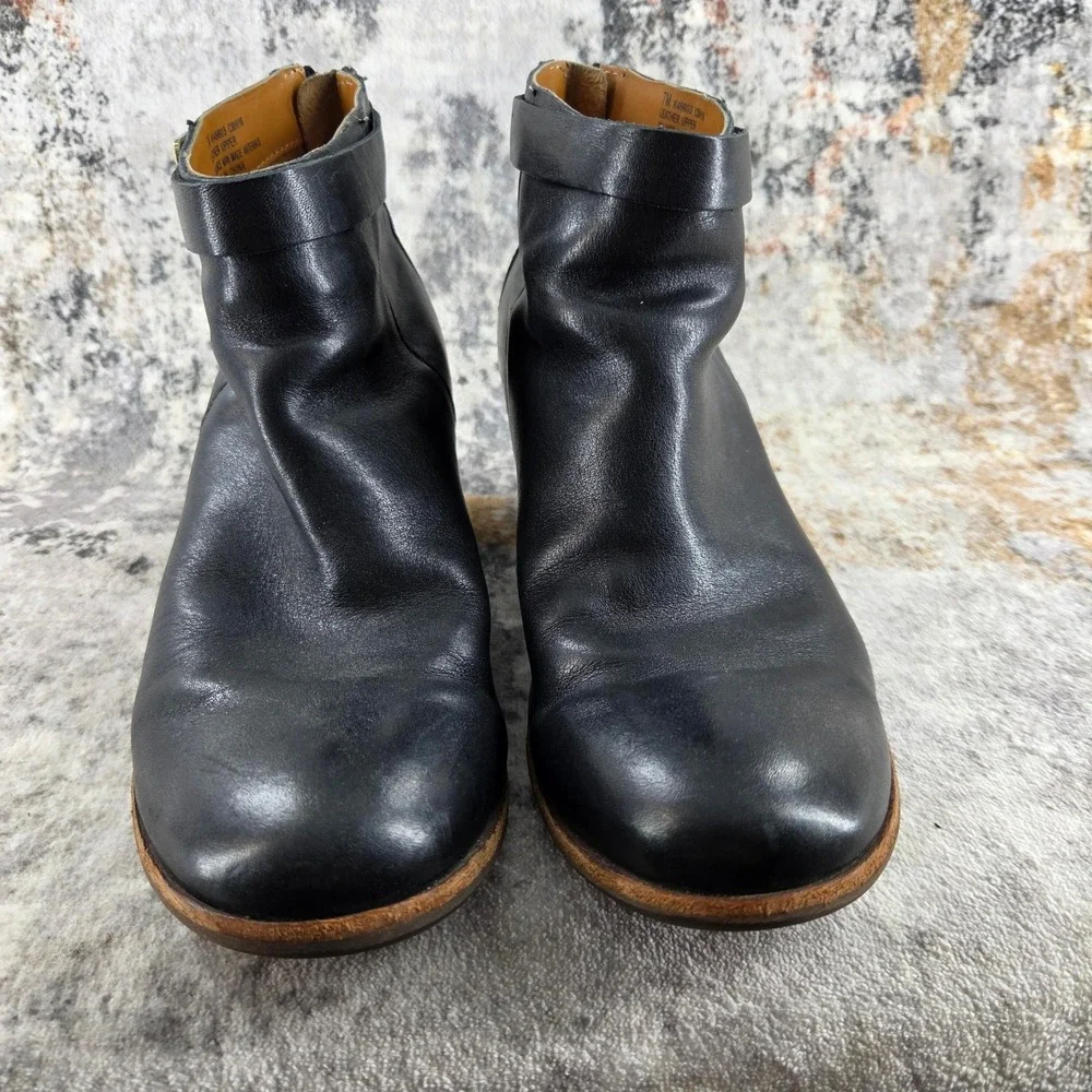Kork Ease Velma Ankle Boots Womens‎ 7 Black Leather Back Zip Buckle Block Heel